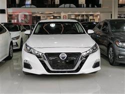 نيسان ألتيما